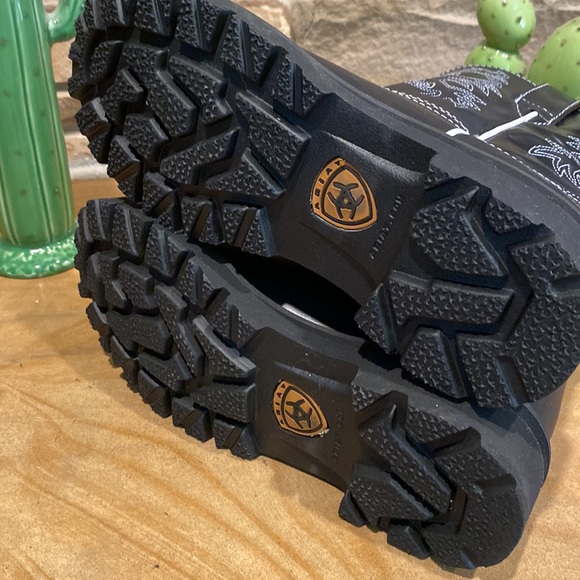 NOT FOR SALE: NWOB Ariat Fat Boy Boots 👢! - Picture 8 of 8